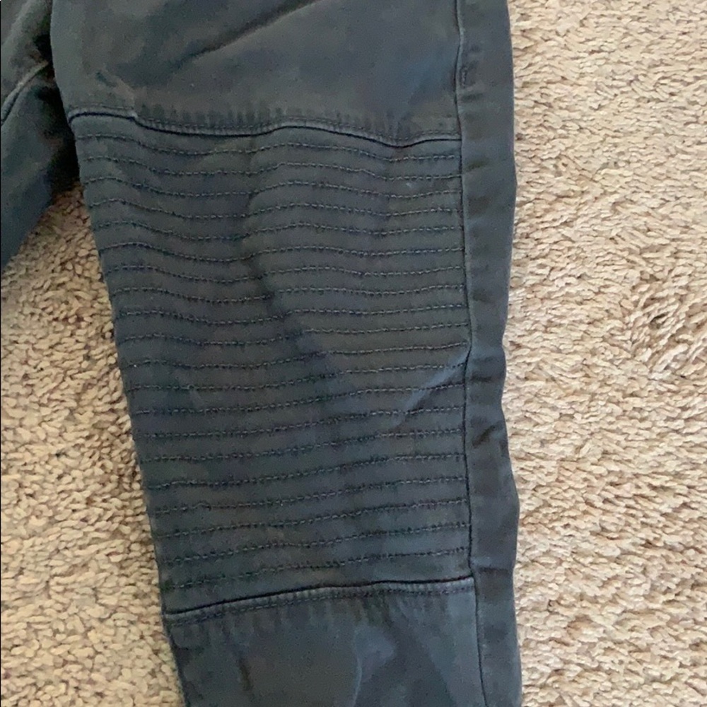Express Jeans - Picture 2 of 5